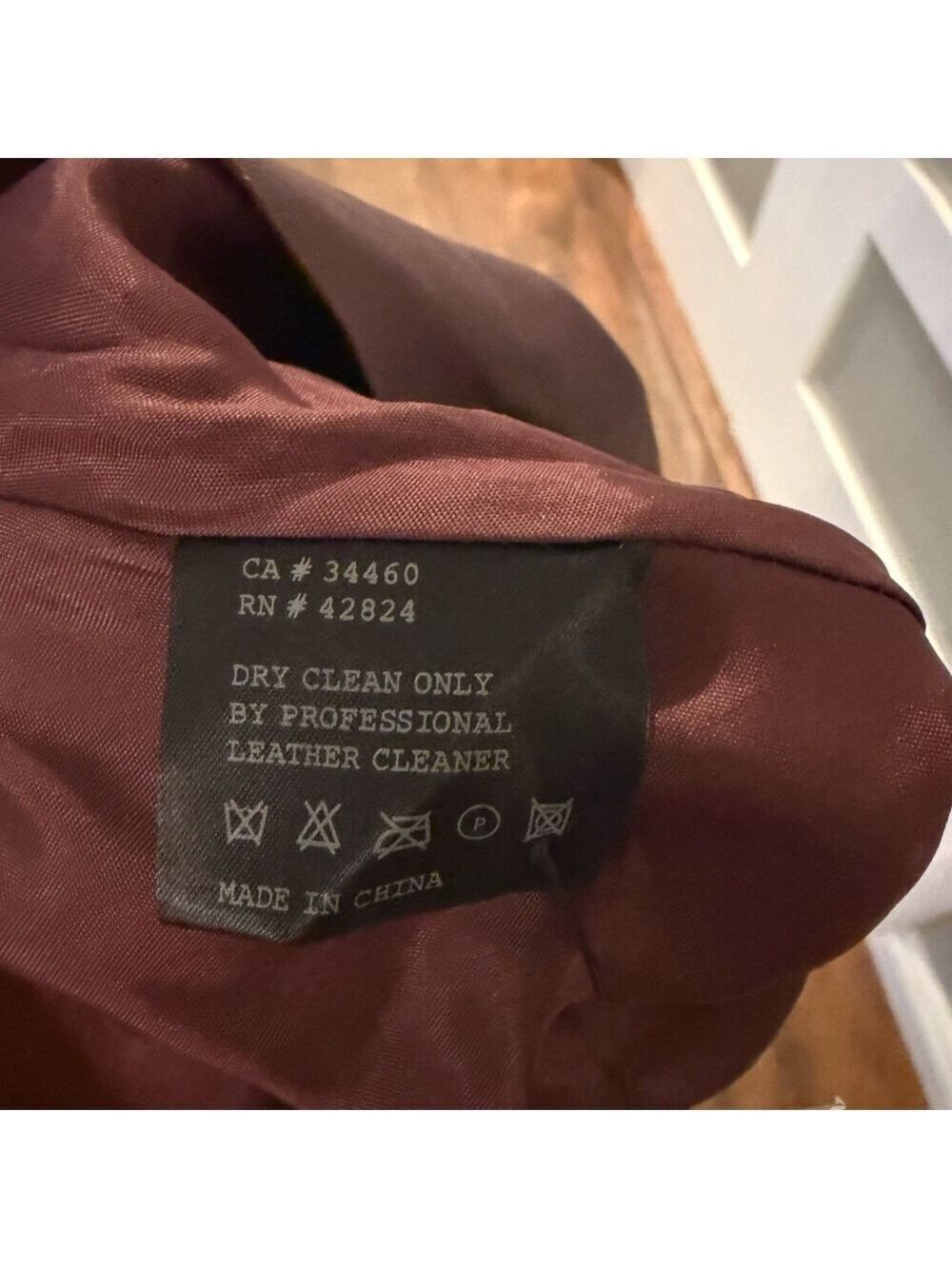 VEDA Maroon Leather mini skirt. Size small. - Picture 4 of 7